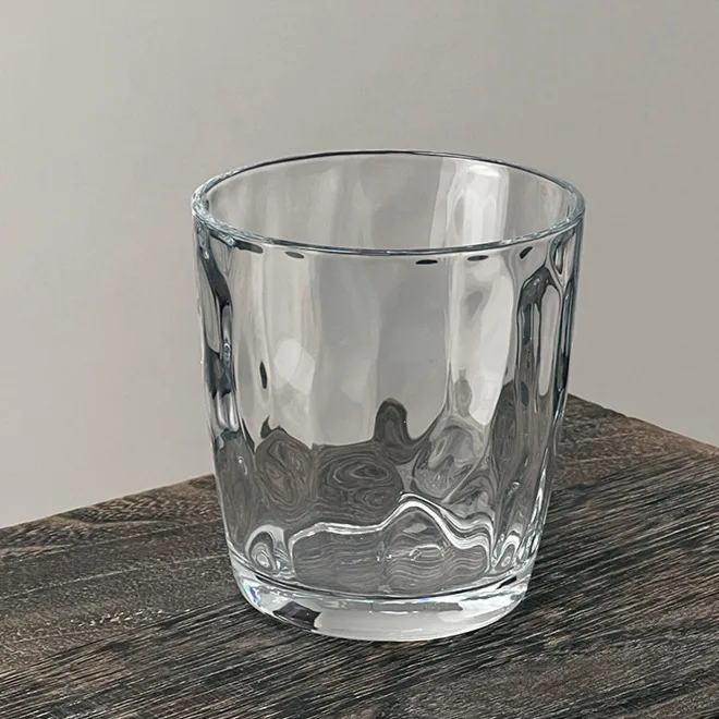 透明玻璃杯